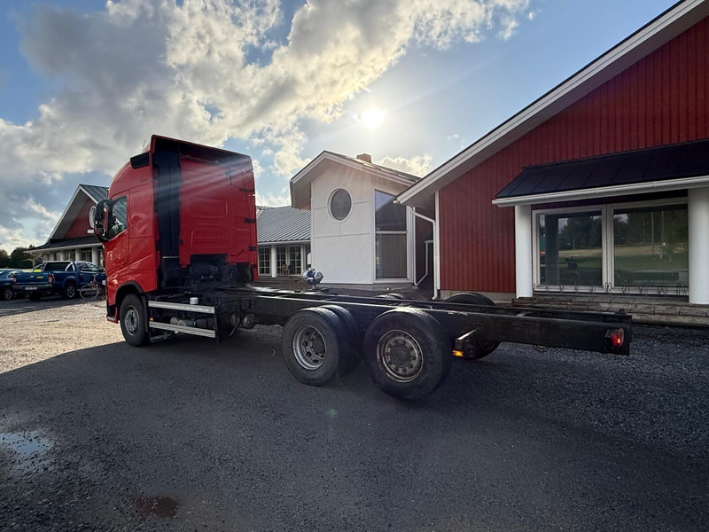 Volvo FH540 2019 - شاحنة بهيكل معدني للمقصورة: صورة 5 Volvo FH540 2019 - شاحنة بهيكل معدني للمقصورة: صورة 5
