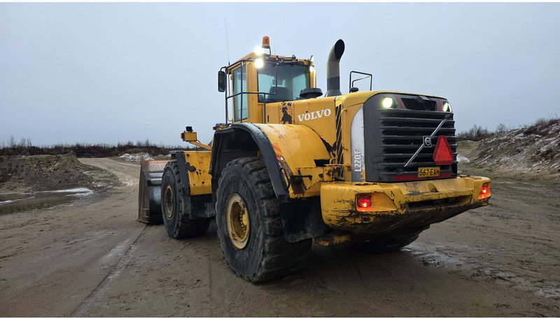 Volvo L220E - اللودر بعجل: صورة 3 Volvo L220E - اللودر بعجل: صورة 3