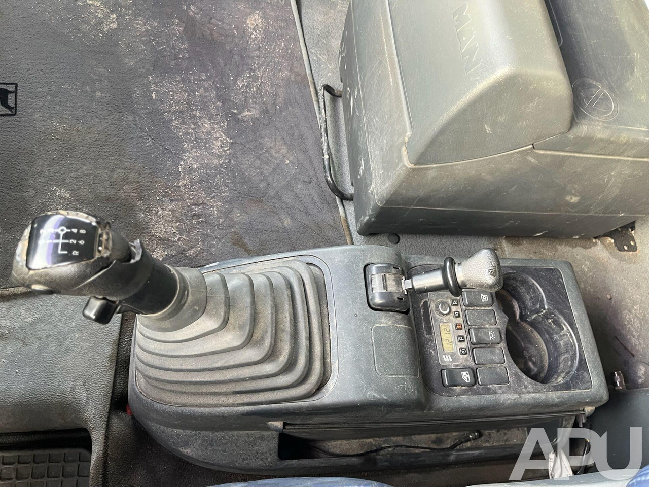 MAN TGA 26.480 - شاحنات مسطحة, شاحنة كرين: صورة 2 MAN TGA 26.480 - شاحنات مسطحة, شاحنة كرين: صورة 2