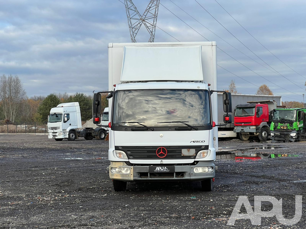 Mercedes-Benz ATEGO 818 winda - شاحنة صندوقية: صورة 2 Mercedes-Benz ATEGO 818 winda - شاحنة صندوقية: صورة 2