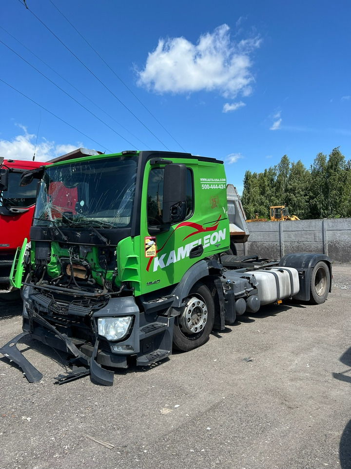 Mercedes-Benz Actros 1840 - شاحنة بهيكل معدني للمقصورة: صورة 3 Mercedes-Benz Actros 1840 - شاحنة بهيكل معدني للمقصورة: صورة 3