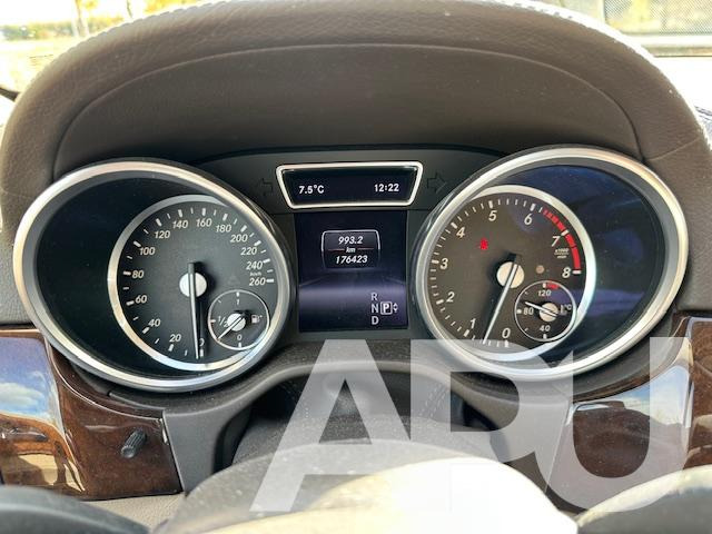 Mercedes-Benz ML350 4Matic AMG - سيارة: صورة 3 Mercedes-Benz ML350 4Matic AMG - سيارة: صورة 3