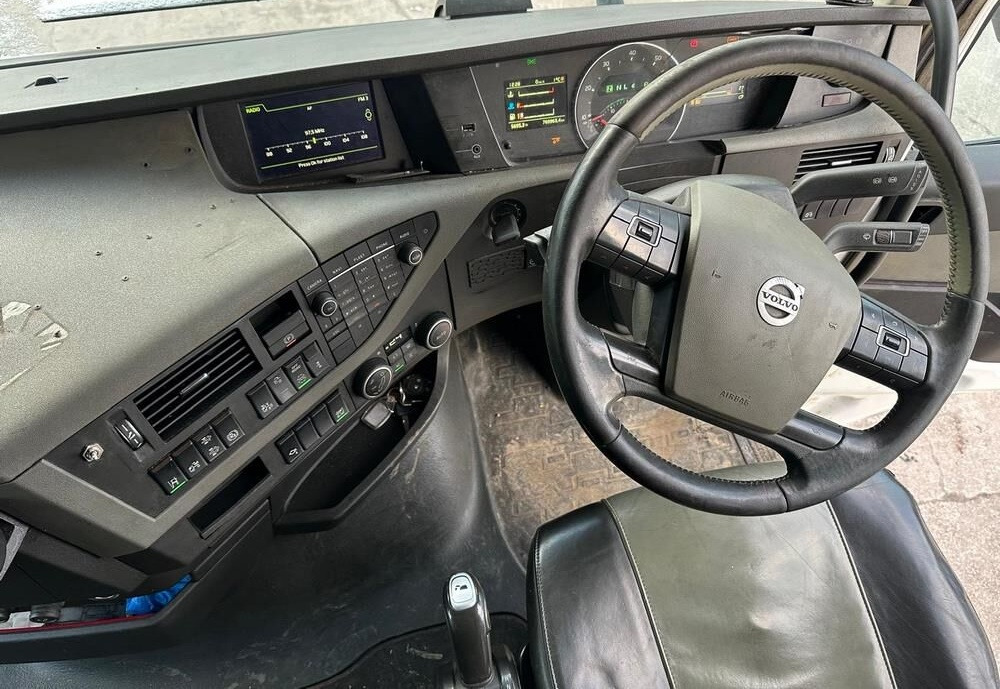 Volvo FH 500 - مقطورة السحب: صورة 5 Volvo FH 500 - مقطورة السحب: صورة 5