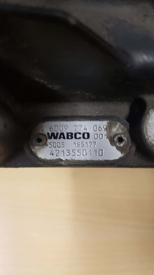 MAN TGA D20 ASTRONIC ZF 12AS2301 1T Schakeldeksel 6009274069 - لوحة العدادات - شاحنة: صورة 2 MAN TGA D20 ASTRONIC ZF 12AS2301 1T Schakeldeksel 6009274069 - لوحة العدادات - شاحنة: صورة 2