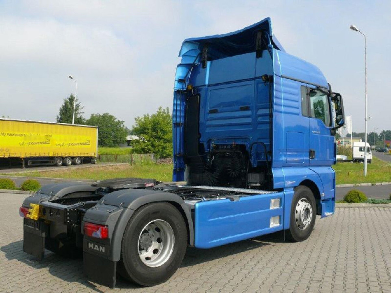 MAN TGA TGX ZIJSKIRT SET WB 3600MM EURO 3-5 PRIMER  000078 - هيكل السيارة الخارجية - شاحنة: صورة 4 MAN TGA TGX ZIJSKIRT SET WB 3600MM EURO 3-5 PRIMER  000078 - هيكل السيارة الخارجية - شاحنة: صورة 4