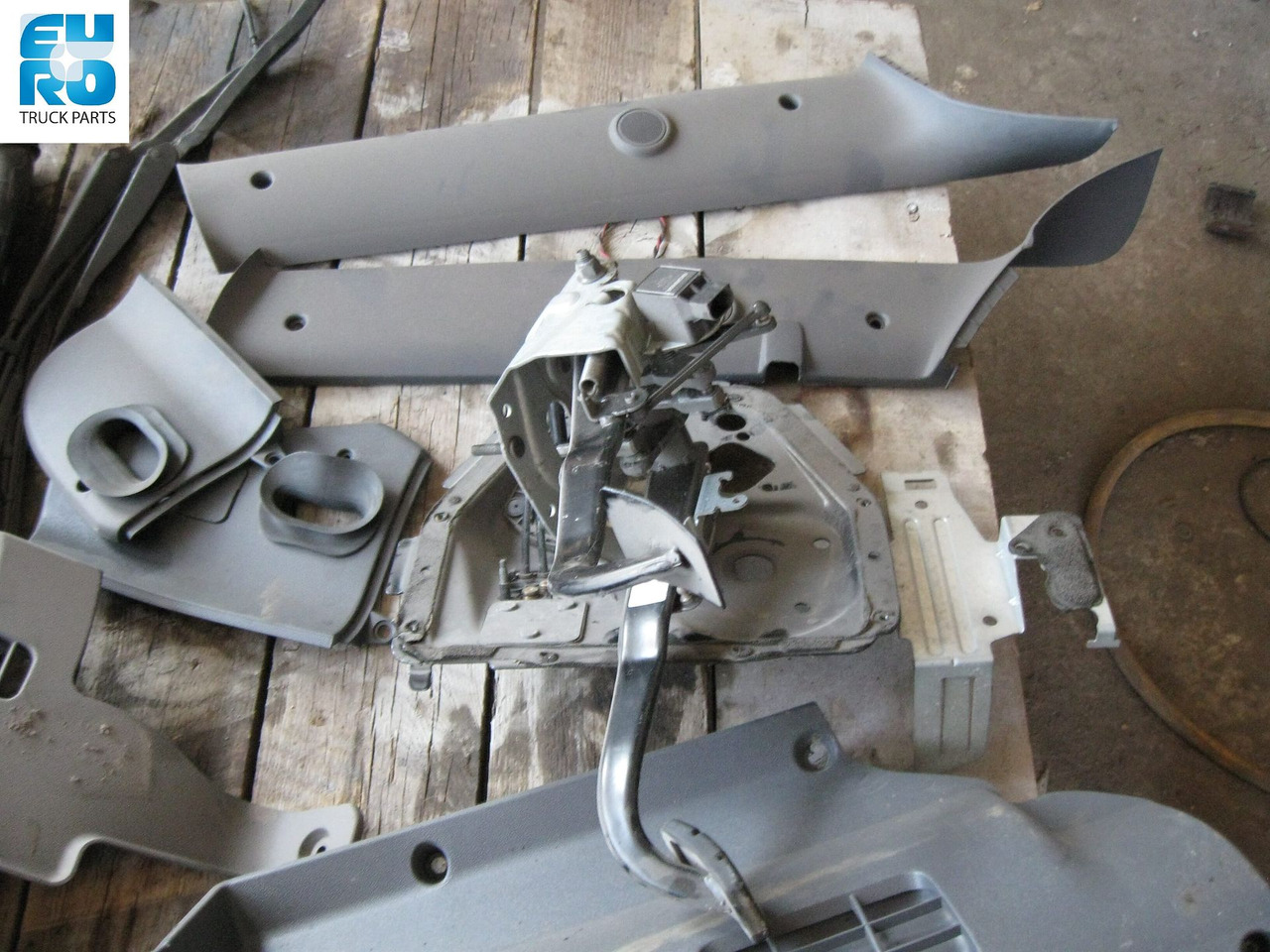 SCANIA 8x4 2005-2018 ,CAB. P230 RHD - LHD EXCHANGE SET  000024 - هيكل السيارة الخارجية - شاحنة: صورة 4 SCANIA 8x4 2005-2018 ,CAB. P230 RHD - LHD EXCHANGE SET  000024 - هيكل السيارة الخارجية - شاحنة: صورة 4