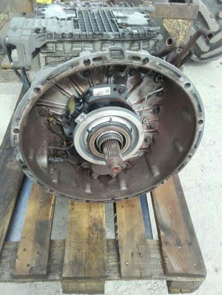 Volvo versnellingsbak AT2512C - صندوق التروس - شاحنة: صورة 3 Volvo versnellingsbak AT2512C - صندوق التروس - شاحنة: صورة 3