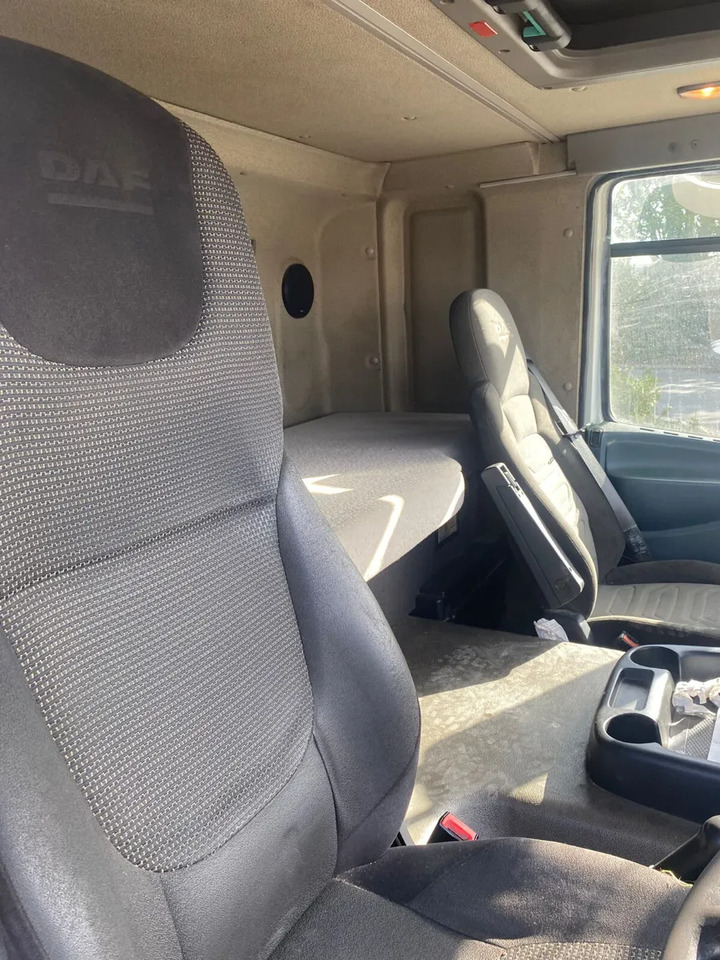 2012 DAF CF 65.250 4×2 Curtainsider - شاحنة ذات ستائر جانبية: صورة 4 2012 DAF CF 65.250 4×2 Curtainsider - شاحنة ذات ستائر جانبية: صورة 4