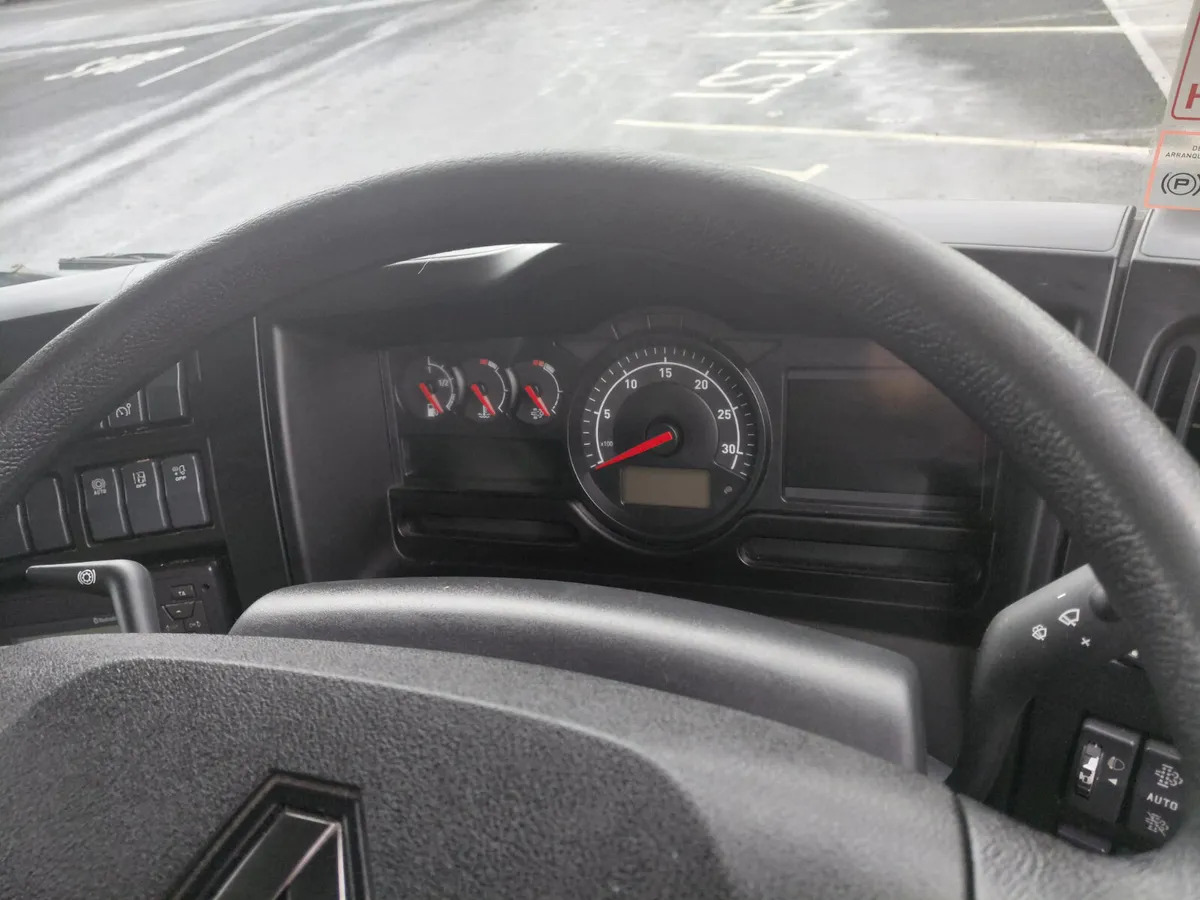 2019 Renault D 12T - شاحنة صندوقية: صورة 2 2019 Renault D 12T - شاحنة صندوقية: صورة 2