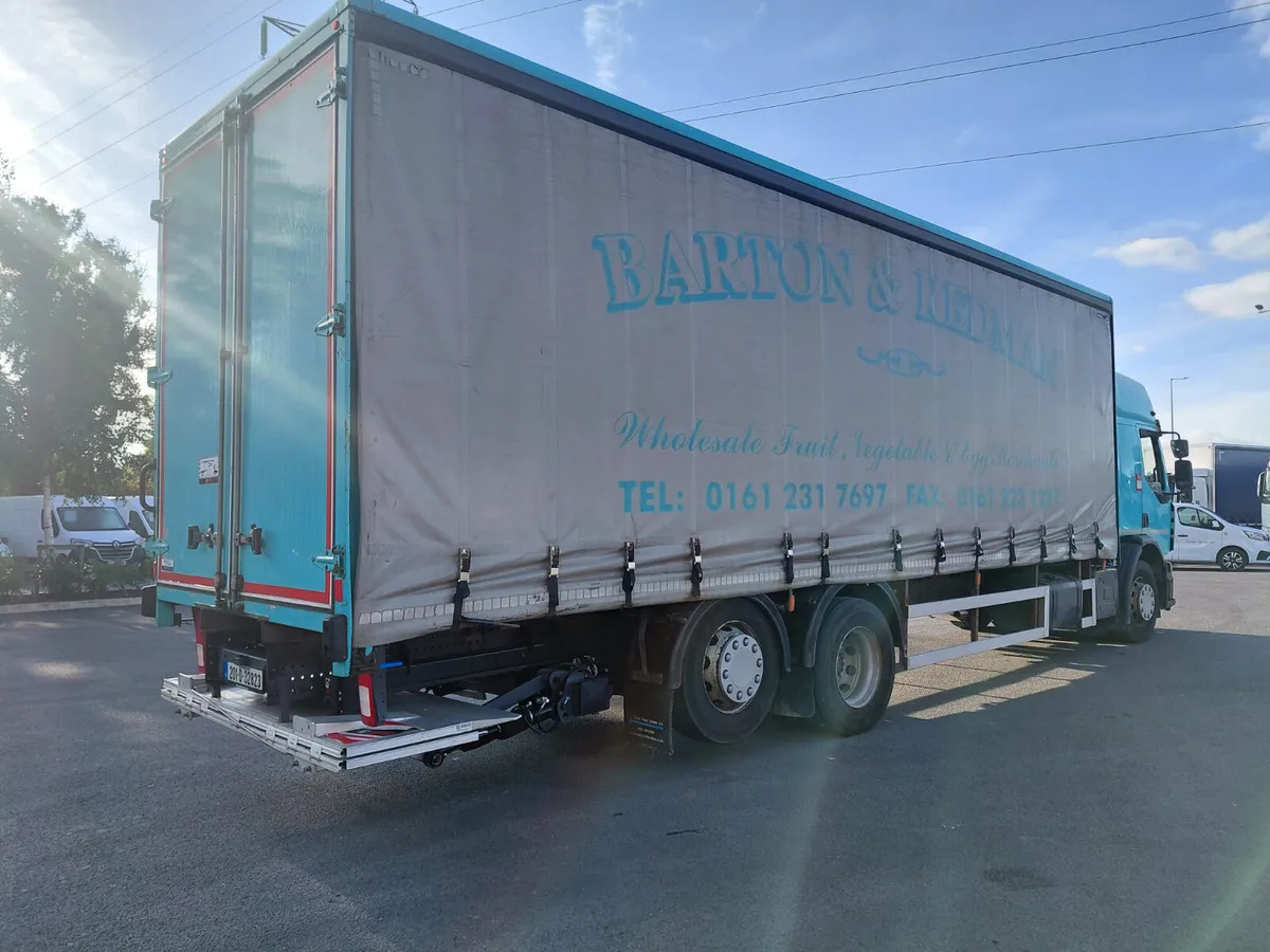 2020 Renault D Wide 26 Tonner 6×2 - شاحنة ذات ستائر جانبية: صورة 5 2020 Renault D Wide 26 Tonner 6×2 - شاحنة ذات ستائر جانبية: صورة 5