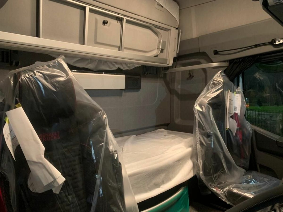 رأس تريلا New Evolution Renault T480: صورة 9