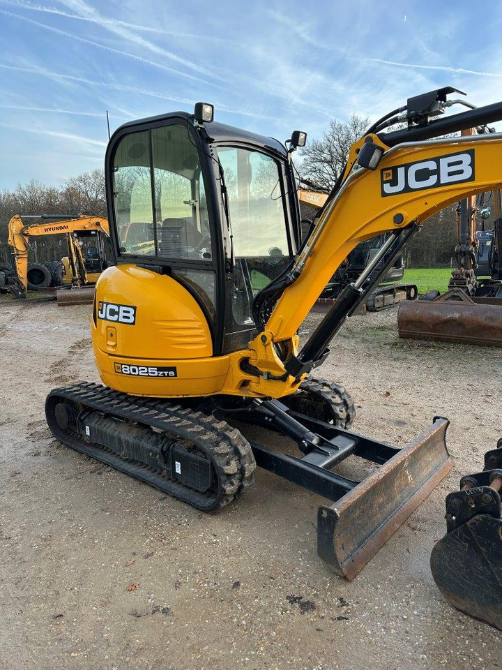JCB 8025 ZTS - حفار صغير: صورة 2 JCB 8025 ZTS - حفار صغير: صورة 2