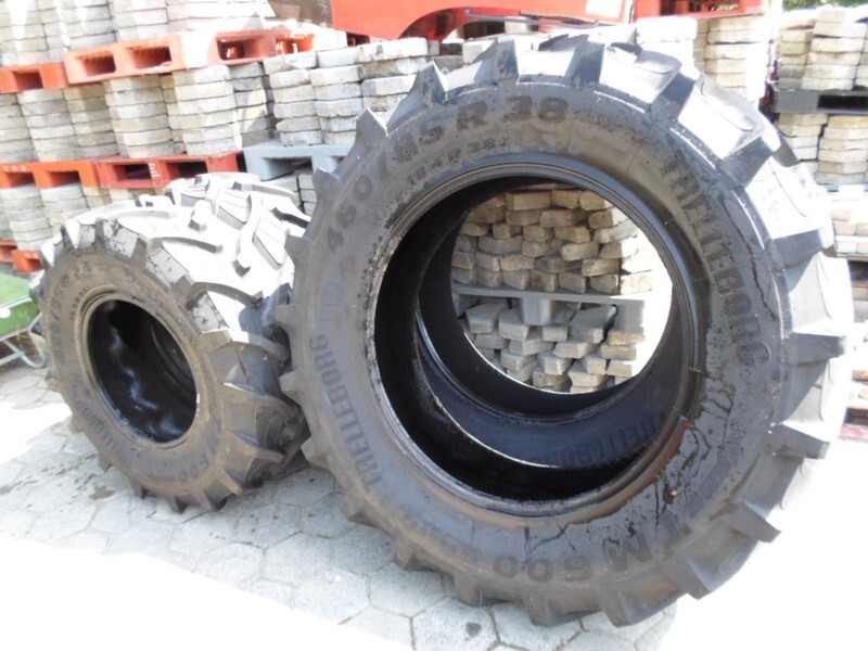 Banden Trelleborg Banden 420/85R24 & 460/85R38 - إطارات - آلات زراعية: صورة 1 Banden Trelleborg Banden 420/85R24 & 460/85R38 - إطارات - آلات زراعية: صورة 1