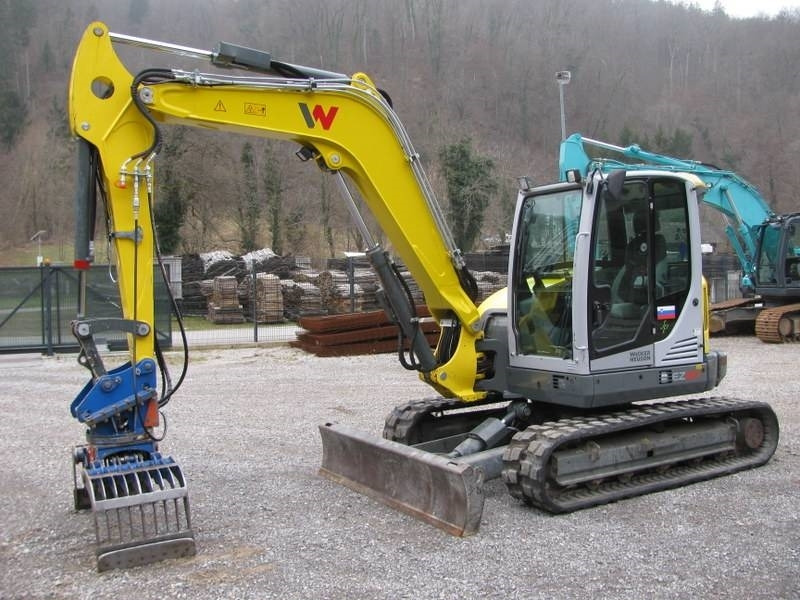 Wacker Neuson EZ 80 POWERTILLT + grajfer - حفار صغير: صورة 1 Wacker Neuson EZ 80 POWERTILLT + grajfer - حفار صغير: صورة 1
