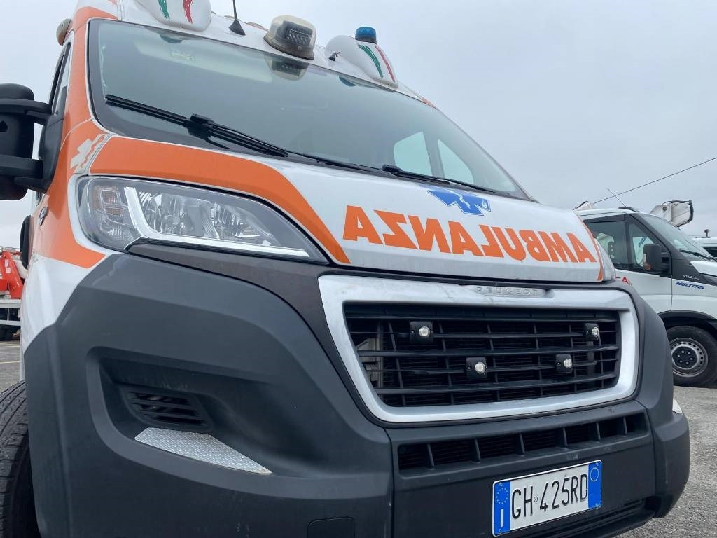 Fiat Ducato - سيارة إسعاف: صورة 4 Fiat Ducato - سيارة إسعاف: صورة 4