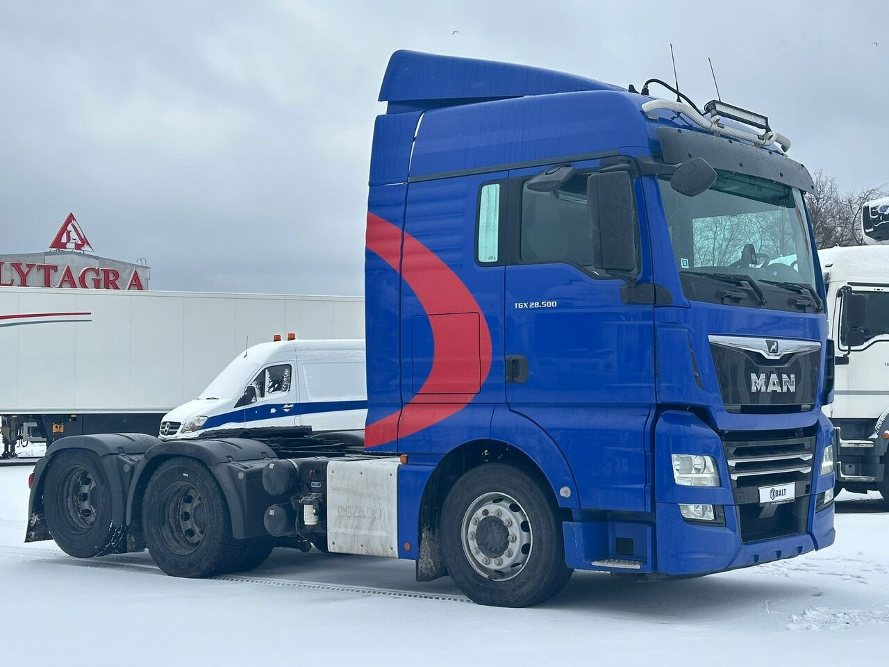 MAN TGX 28.500 - مقطورة السحب: صورة 2 MAN TGX 28.500 - مقطورة السحب: صورة 2