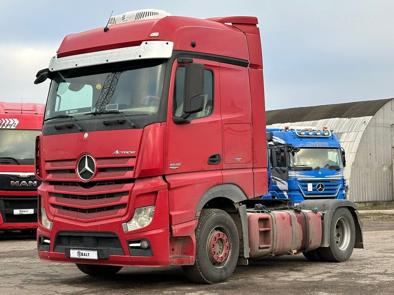 Mercedes-Benz Actros 1845 - مقطورة السحب: صورة 1 Mercedes-Benz Actros 1845 - مقطورة السحب: صورة 1