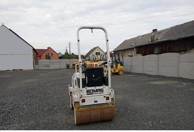 Bomag BW 100 AD1-2 - Mini road roller - مدحلة: صورة 4 Bomag BW 100 AD1-2 - Mini road roller - مدحلة: صورة 4