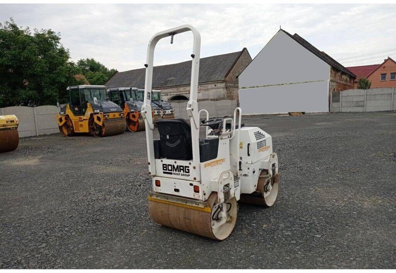 Bomag BW 100 AD1-2 - Mini road roller - مدحلة: صورة 3 Bomag BW 100 AD1-2 - Mini road roller - مدحلة: صورة 3