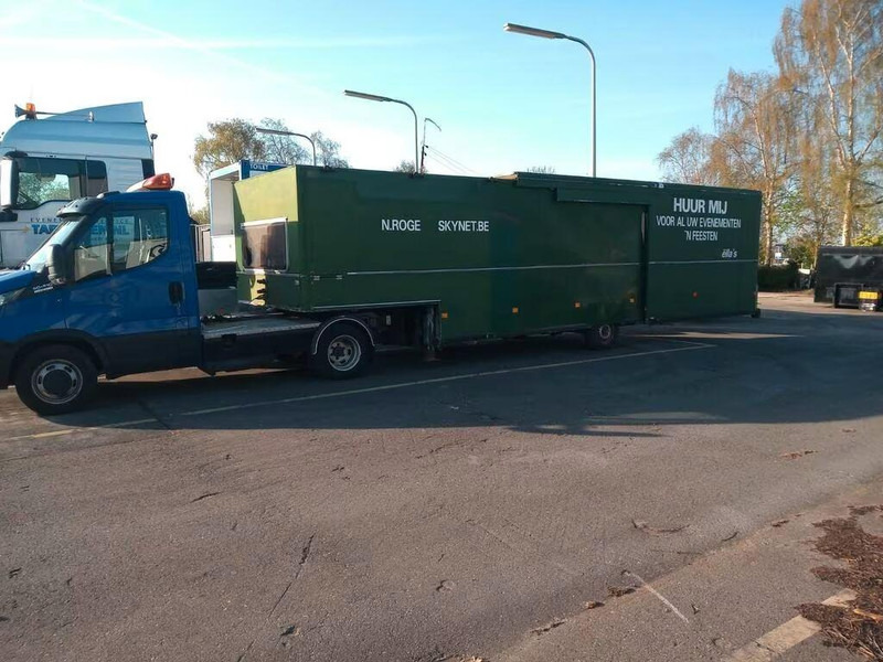 Buffet semi-trailer - نصف مقطورة بصندوق مغلق: صورة 4 Buffet semi-trailer - نصف مقطورة بصندوق مغلق: صورة 4