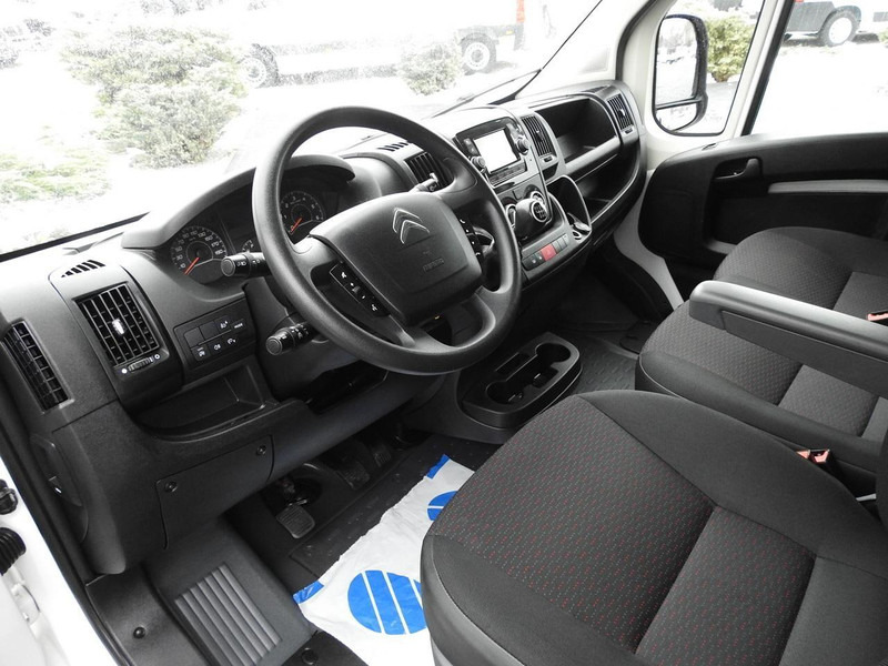 Citroën JUMPER KONTENER WINDA 8 PALET TEMPOMAT NAWIGACJA KLIMATYZACJA 1 - شاحنة صندوقية: صورة 2 Citroën JUMPER KONTENER WINDA 8 PALET TEMPOMAT NAWIGACJA KLIMATYZACJA 1 - شاحنة صندوقية: صورة 2