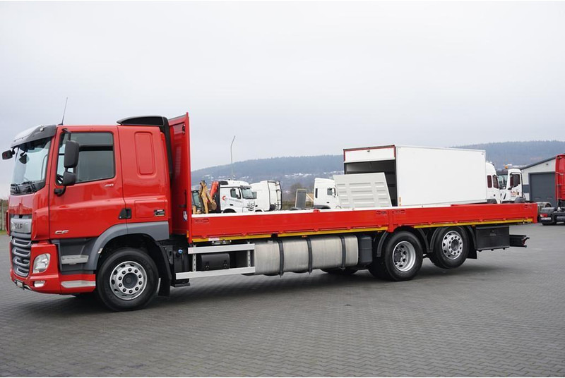 DAF CF / 410 / ACC / E 6 / SKRZYNIOWY + NAJAZDY / DŁ. 8,5 M / OŚ SKR - شاحنات مسطحة: صورة 3 DAF CF / 410 / ACC / E 6 / SKRZYNIOWY + NAJAZDY / DŁ. 8,5 M / OŚ SKR - شاحنات مسطحة: صورة 3