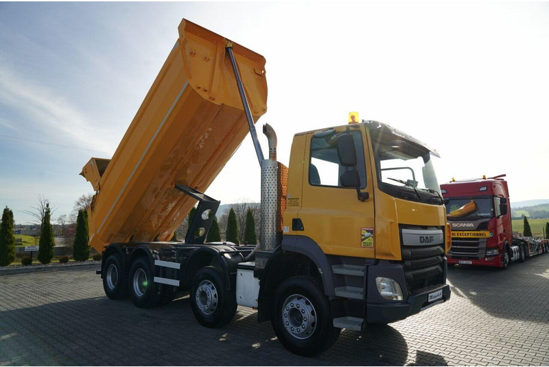 DAF CF 85.410 / 8x4 / WYWROTKA TYLNOZSYPOWA / HYDROKLAPA / OPONY 1 - شاحنة قلاب: صورة 2 DAF CF 85.410 / 8x4 / WYWROTKA TYLNOZSYPOWA / HYDROKLAPA / OPONY 1 - شاحنة قلاب: صورة 2