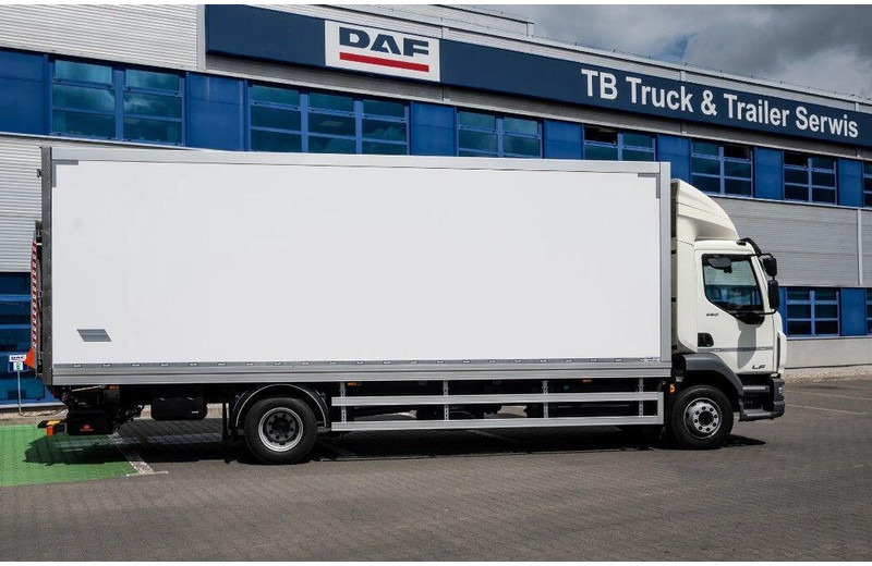 DAF LF 260 Koffer + Tail Lift - شاحنة صندوقية: صورة 4 DAF LF 260 Koffer + Tail Lift - شاحنة صندوقية: صورة 4