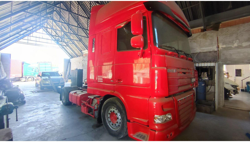 DAF XF 105.460 Lowdeck - MEGA - رأس تريلا: صورة 4 DAF XF 105.460 Lowdeck - MEGA - رأس تريلا: صورة 4