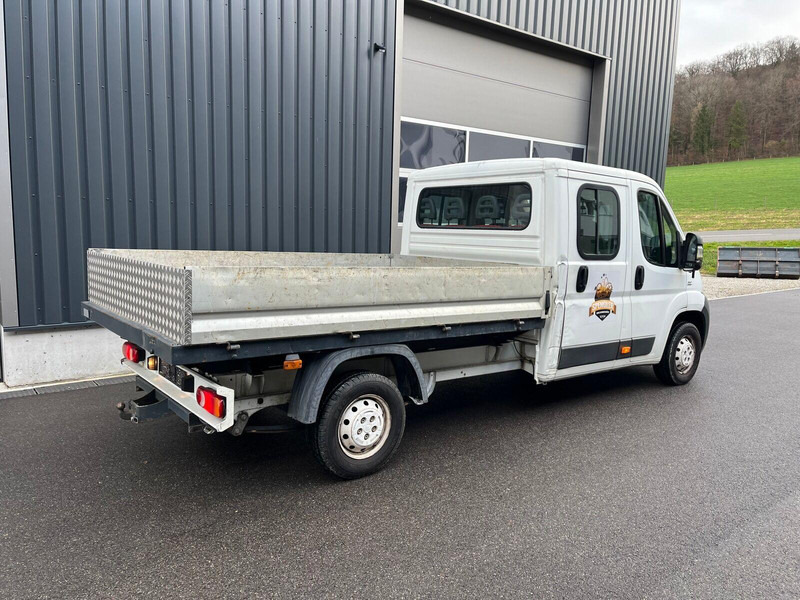 Fiat Ducato 2.3 Doka platós - شاحنة توصيل مفتوحة, الشاحنات الصغيرة كابينة مزدوجة: صورة 5 Fiat Ducato 2.3 Doka platós - شاحنة توصيل مفتوحة, الشاحنات الصغيرة كابينة مزدوجة: صورة 5
