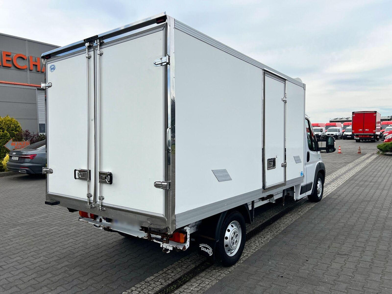 Fiat Ducato Kontener 3x Drzwi, Chłodnia/Mroźnia + 230V Zarejestrowany - شاحنة توصيل مبردة: صورة 4 Fiat Ducato Kontener 3x Drzwi, Chłodnia/Mroźnia + 230V Zarejestrowany - شاحنة توصيل مبردة: صورة 4