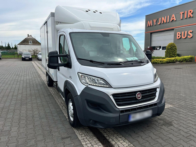 Fiat Ducato Kontener 3x Drzwi, Chłodnia/Mroźnia + 230V Zarejestrowany - شاحنة توصيل مبردة: صورة 5 Fiat Ducato Kontener 3x Drzwi, Chłodnia/Mroźnia + 230V Zarejestrowany - شاحنة توصيل مبردة: صورة 5