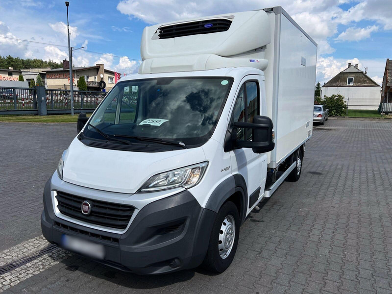 Fiat Ducato Kontener Chłodnia/Mroźnia 3x Drzwi 230V Salon PL - شاحنة توصيل مبردة: صورة 1 Fiat Ducato Kontener Chłodnia/Mroźnia 3x Drzwi 230V Salon PL - شاحنة توصيل مبردة: صورة 1
