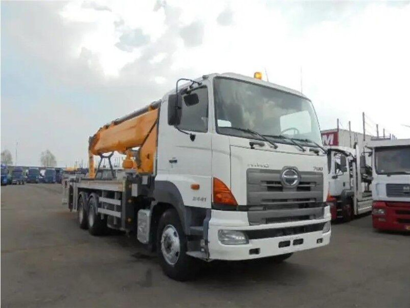 Hino 700 3441 6X4 Emelőkosaras 22,8m - شاحنة, شاحنة كرين: صورة 5 Hino 700 3441 6X4 Emelőkosaras 22,8m - شاحنة, شاحنة كرين: صورة 5