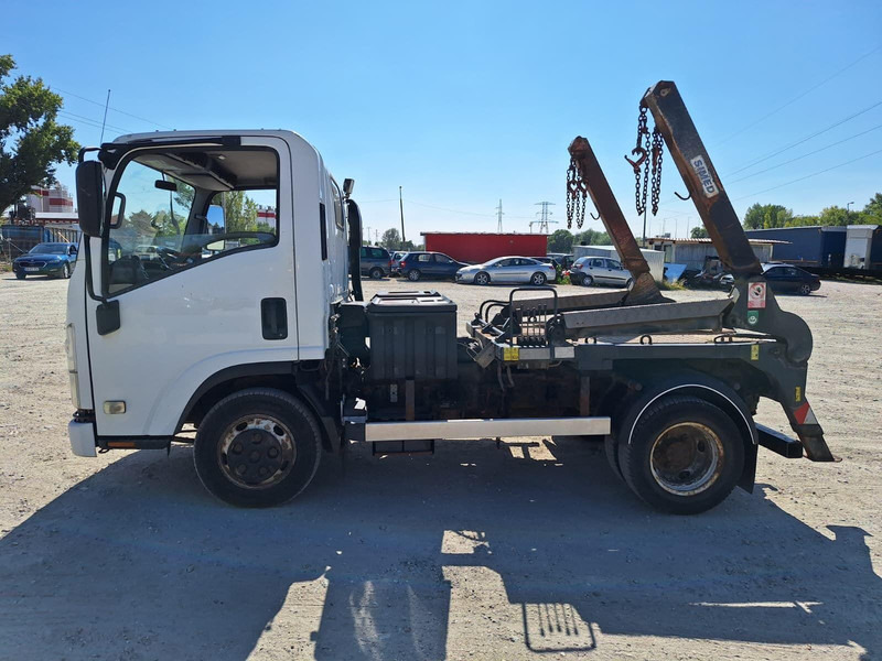 Isuzu 4X4 - container transport - شاحنة لودر انزلاقي: صورة 5 Isuzu 4X4 - container transport - شاحنة لودر انزلاقي: صورة 5