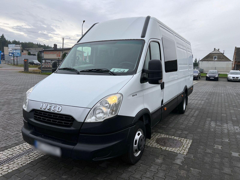 Iveco 50C15 3.0 Maxi Long L4H2 Brygadówka Doka 7-miejsc, Koła Bliźniac - حافلة صغيرة, ميكروباص: صورة 1 Iveco 50C15 3.0 Maxi Long L4H2 Brygadówka Doka 7-miejsc, Koła Bliźniac - حافلة صغيرة, ميكروباص: صورة 1