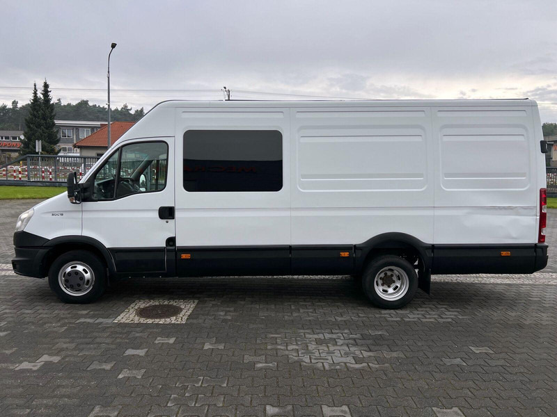 Iveco 50C15 3.0 Maxi Long L4H2 Brygadówka Doka 7-miejsc, Koła Bliźniac - حافلة صغيرة, ميكروباص: صورة 2 Iveco 50C15 3.0 Maxi Long L4H2 Brygadówka Doka 7-miejsc, Koła Bliźniac - حافلة صغيرة, ميكروباص: صورة 2