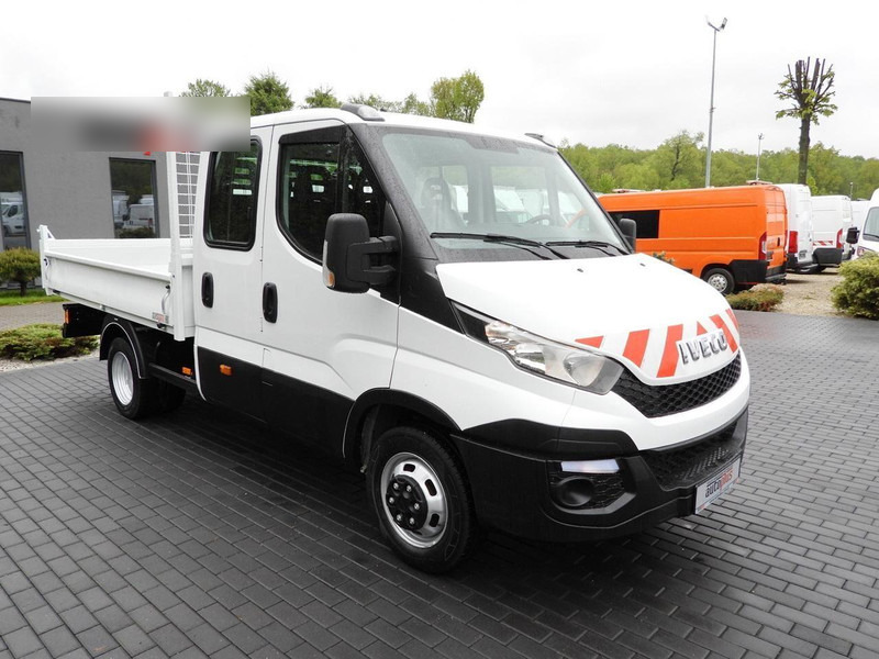 Iveco DAILY 35C13 WYWROTKA PODWÓJNA KABINA DOKA 7 MIEJSC TEMPOMAT BLIŹ - قلاب صغير, الشاحنات الصغيرة كابينة مزدوجة: صورة 4 Iveco DAILY 35C13 WYWROTKA PODWÓJNA KABINA DOKA 7 MIEJSC TEMPOMAT BLIŹ - قلاب صغير, الشاحنات الصغيرة كابينة مزدوجة: صورة 4