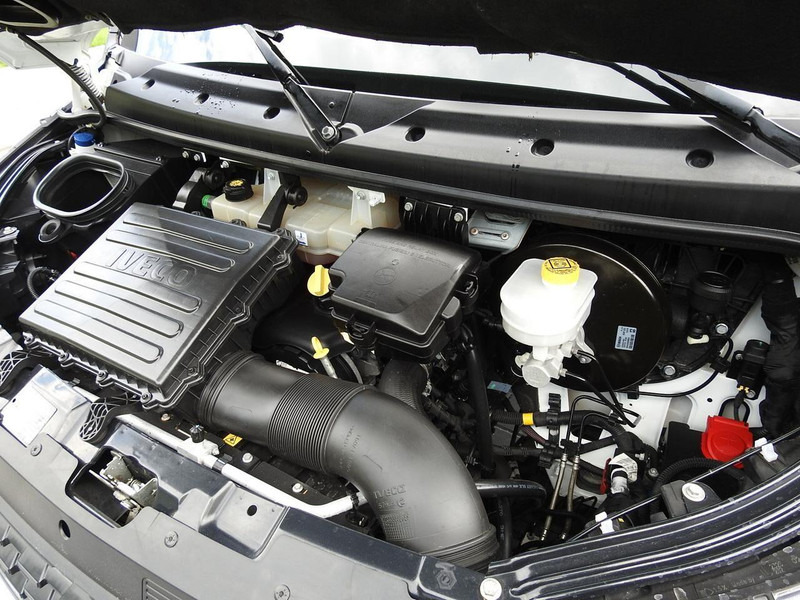 شاحنة بصندوق مغلق Iveco DAILY 35C14 KONTENER 8 PALET TEMPOMAT KLIMATYZACJA  BLIŹNIACZE K: صورة 20 شاحنة بصندوق مغلق Iveco DAILY 35C14 KONTENER 8 PALET TEMPOMAT KLIMATYZACJA  BLIŹNIACZE K: صورة 20