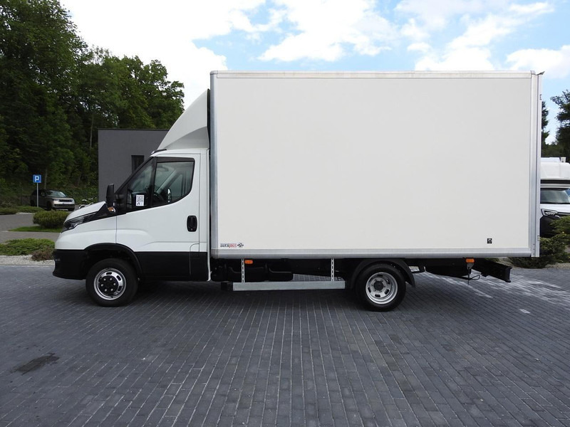 شاحنة بصندوق مغلق Iveco DAILY 35C14 KONTENER 8 PALET TEMPOMAT KLIMATYZACJA  BLIŹNIACZE K: صورة 8 شاحنة بصندوق مغلق Iveco DAILY 35C14 KONTENER 8 PALET TEMPOMAT KLIMATYZACJA  BLIŹNIACZE K: صورة 8