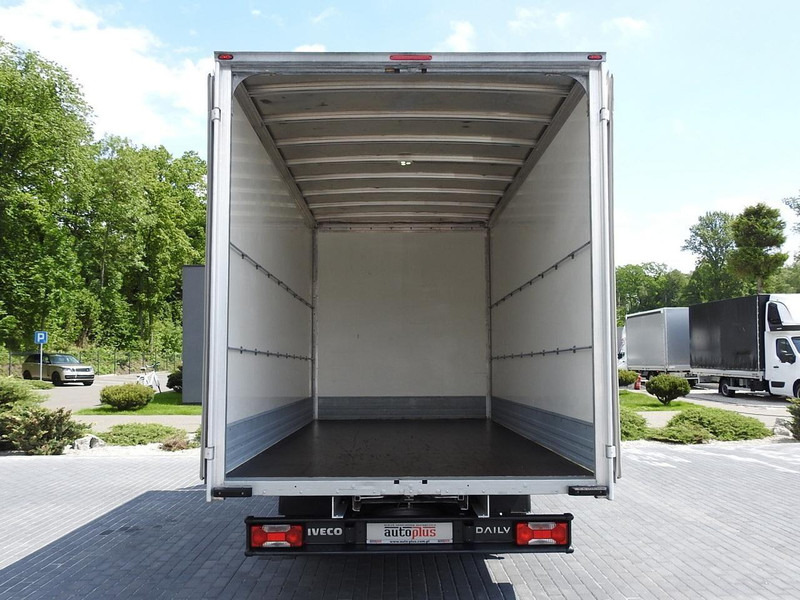 شاحنة بصندوق مغلق Iveco DAILY 35C14 KONTENER 8 PALET TEMPOMAT KLIMATYZACJA  BLIŹNIACZE K: صورة 11 شاحنة بصندوق مغلق Iveco DAILY 35C14 KONTENER 8 PALET TEMPOMAT KLIMATYZACJA  BLIŹNIACZE K: صورة 11