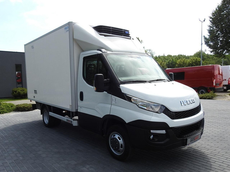 Iveco DAILY 35C15 KONTENER CHŁODNIA -12*C ZASILANIE 230V TEMPOMAT KLIM - شاحنة توصيل مبردة: صورة 4 Iveco DAILY 35C15 KONTENER CHŁODNIA -12*C ZASILANIE 230V TEMPOMAT KLIM - شاحنة توصيل مبردة: صورة 4