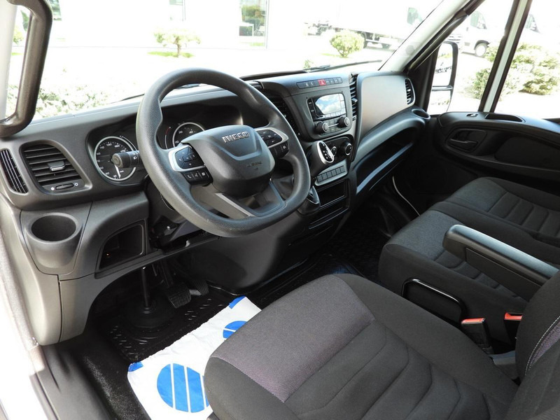 Iveco DAILY 35C16 KONTENER WINDA 8 PALET TEMPOMAT AUTOMAT HI-MATIC BLI - شاحنة بصندوق مغلق: صورة 2 Iveco DAILY 35C16 KONTENER WINDA 8 PALET TEMPOMAT AUTOMAT HI-MATIC BLI - شاحنة بصندوق مغلق: صورة 2