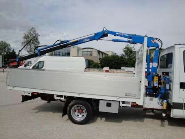 Iveco Daily 35C11 - flatbed+crane - شاحنات مسطحة, شاحنة كرين: صورة 4 Iveco Daily 35C11 - flatbed+crane - شاحنات مسطحة, شاحنة كرين: صورة 4