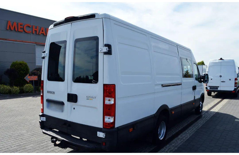 Iveco Daily 35C15 Furgon L4H3 Brygadówka 6-seater Doka Doubel Cabin - حافلة صغيرة, ميكروباص: صورة 5 Iveco Daily 35C15 Furgon L4H3 Brygadówka 6-seater Doka Doubel Cabin - حافلة صغيرة, ميكروباص: صورة 5