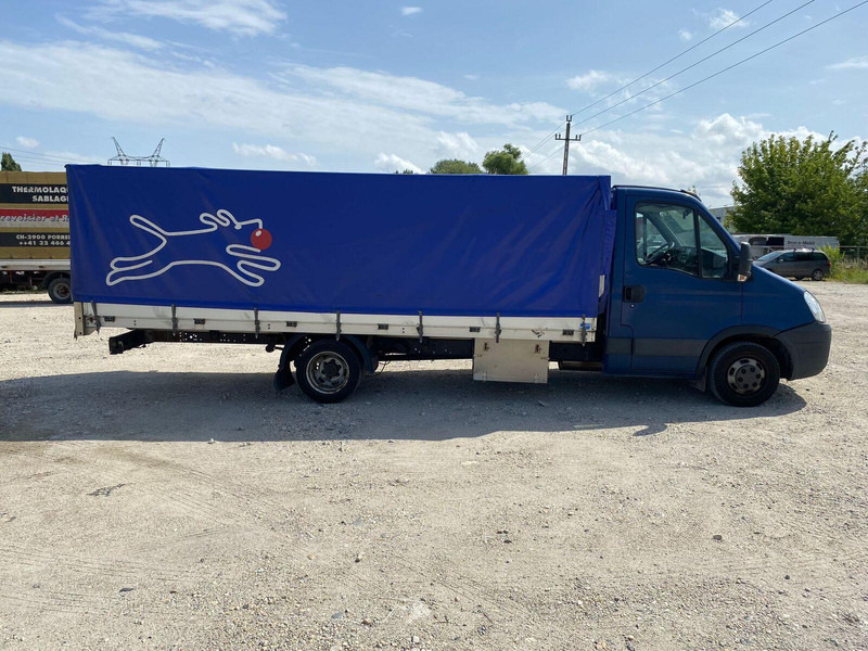 Iveco Daily 35C15 Pritsche + Plane -3,5t - شاحنة مغلقة بستائر جانبية: صورة 4 Iveco Daily 35C15 Pritsche + Plane -3,5t - شاحنة مغلقة بستائر جانبية: صورة 4