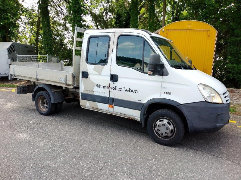 Iveco Daily 35S18 - Doka flatbed - شاحنات مسطحة: صورة 2 Iveco Daily 35S18 - Doka flatbed - شاحنات مسطحة: صورة 2