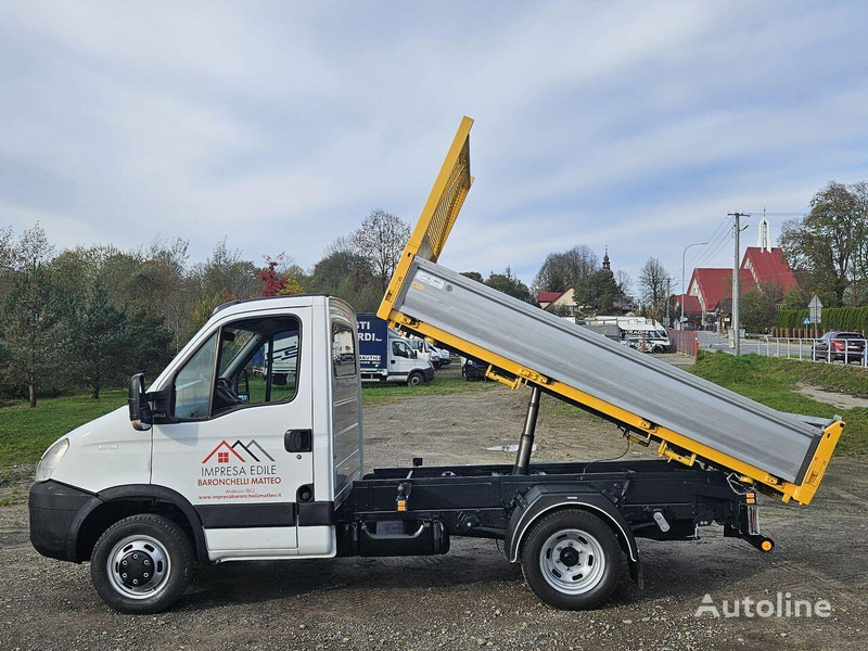 Iveco Daily 35c-15 3 way tipper - قلاب صغير: صورة 4 Iveco Daily 35c-15 3 way tipper - قلاب صغير: صورة 4