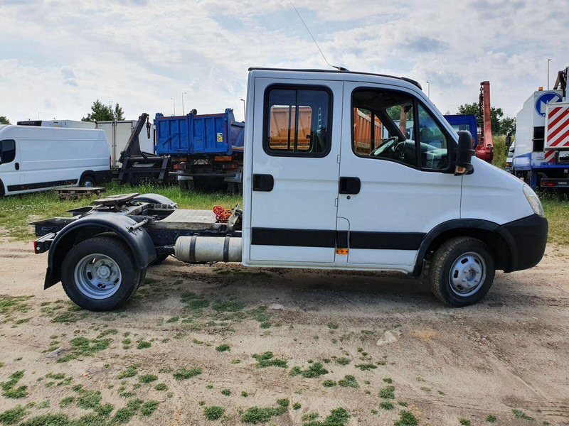 Iveco Daily 50C17 DOKA BE Mini Trekker - SZM - 3.5t - رأس تريلا: صورة 4 Iveco Daily 50C17 DOKA BE Mini Trekker - SZM - 3.5t - رأس تريلا: صورة 4