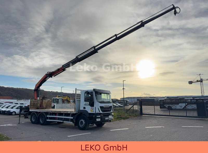 Iveco Trakker 450 Mit Kran( Palfinger PK 22002 .EH) - شاحنات مسطحة, شاحنة كرين: صورة 2 Iveco Trakker 450 Mit Kran( Palfinger PK 22002 .EH) - شاحنات مسطحة, شاحنة كرين: صورة 2